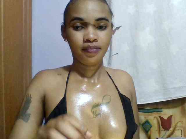 Girls-next-door webcam