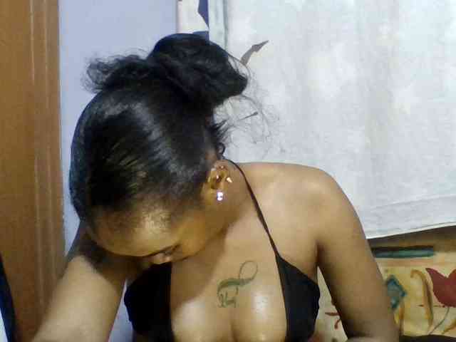 Girls-next-door webcam