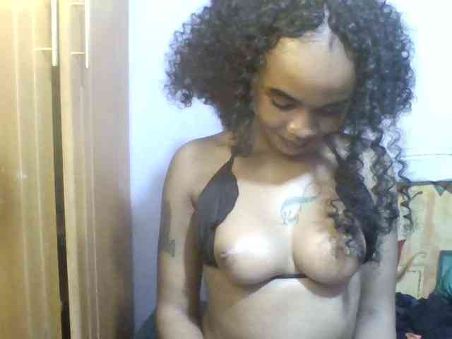Girls-next-door webcam