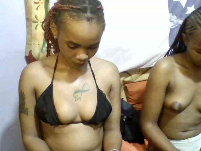 Girls-next-door webcam