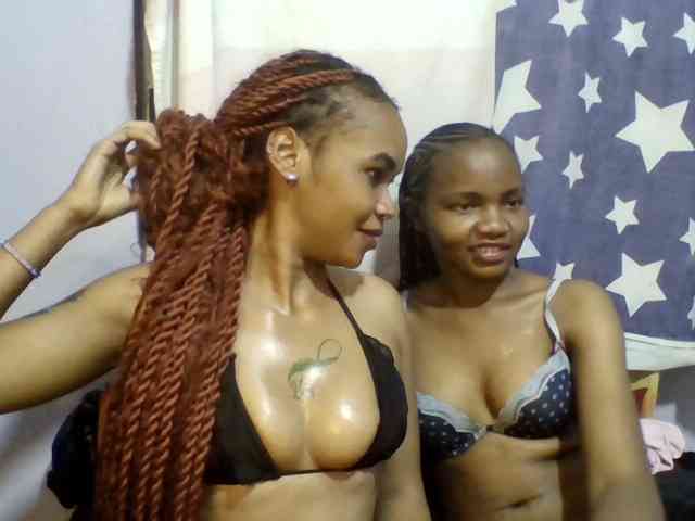 Girls-next-door webcam