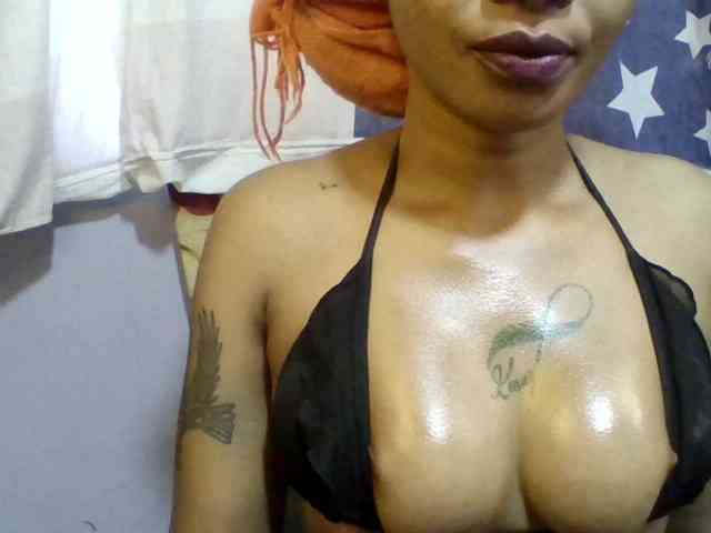 Girls-next-door webcam