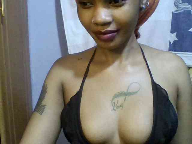 Girls-next-door webcam