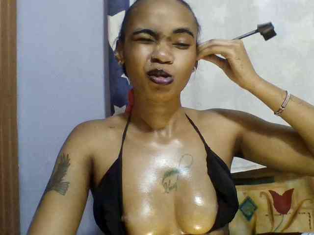 Girls-next-door webcam