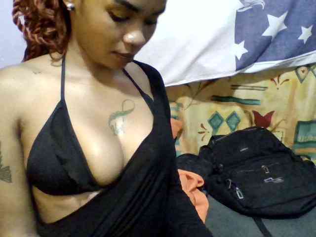 Girls-next-door webcam
