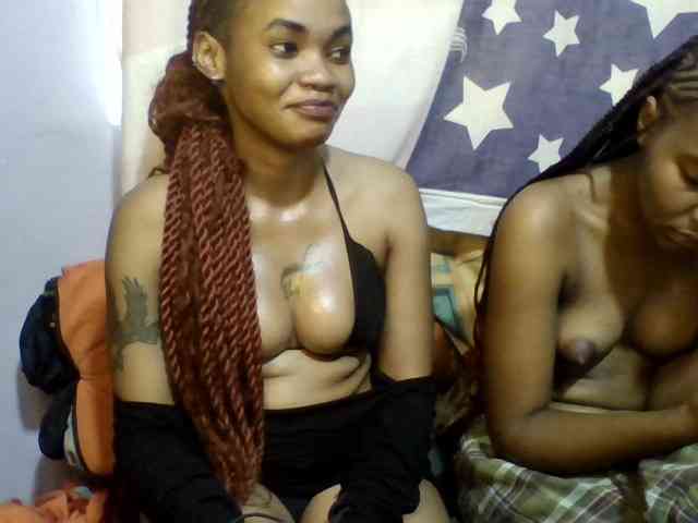 Girls-next-door webcam