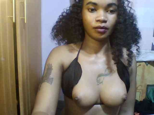 Girls-next-door webcam