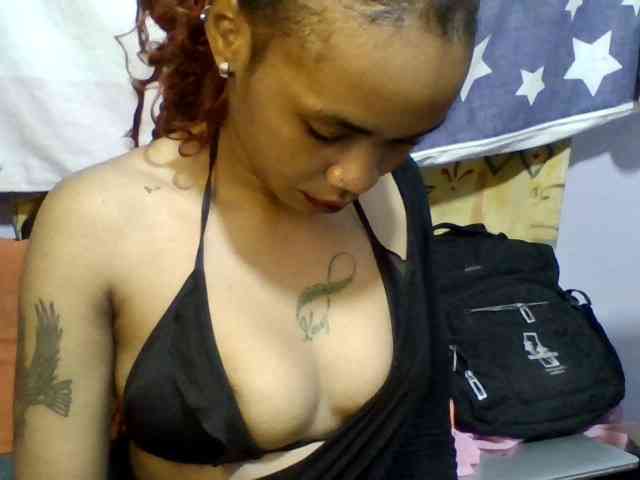 Girls-next-door webcam