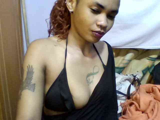 Girls-next-door webcam