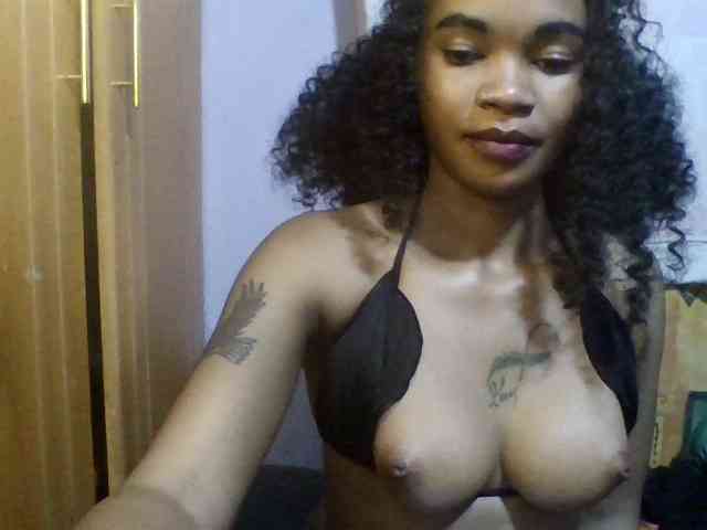 Girls-next-door webcam