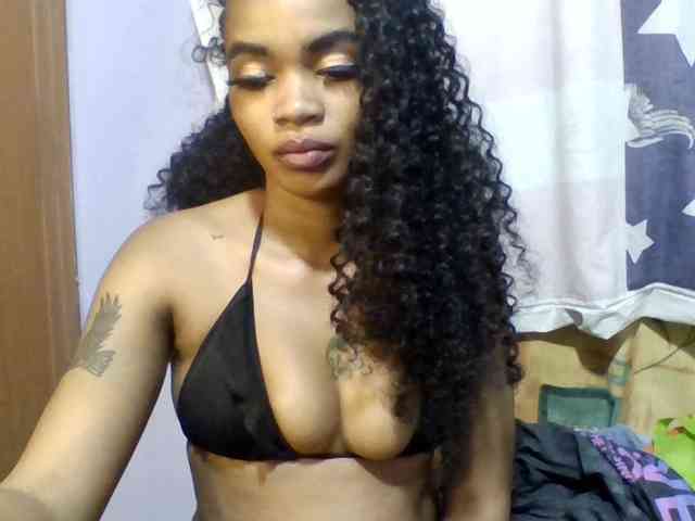Girls-next-door webcam