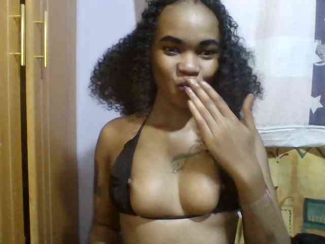 Girls-next-door webcam