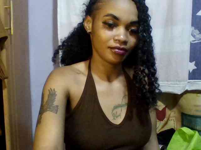 Girls-next-door webcam
