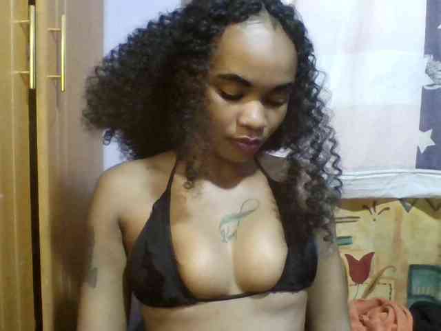 Girls-next-door webcam