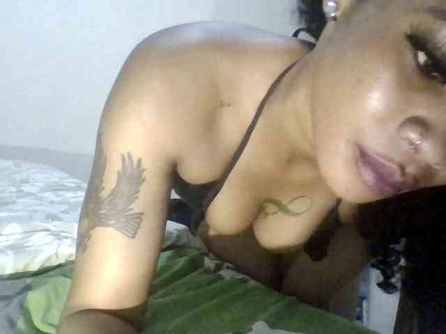 Girls-next-door webcam