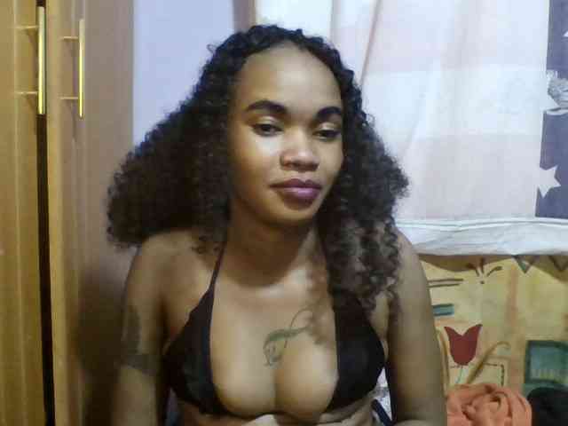 Girls-next-door webcam