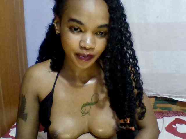 Girls-next-door webcam