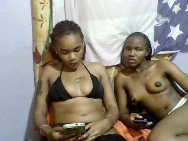 Girls-next-door webcam