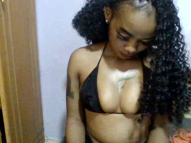 Girls-next-door webcam