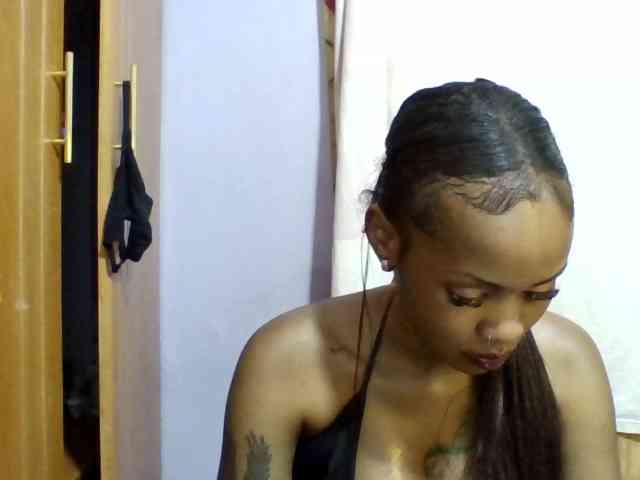 Girls-next-door webcam