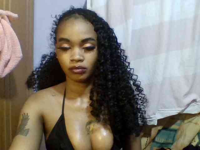Girls-next-door webcam