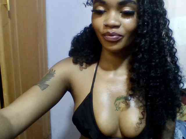 Girls-next-door webcam