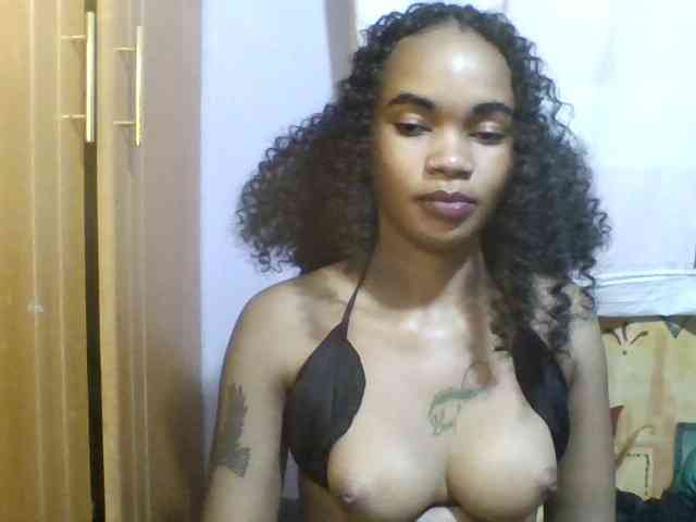 Girls-next-door webcam