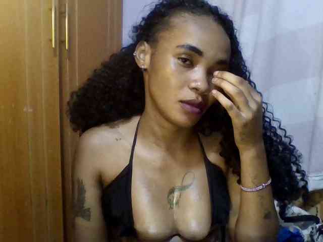 Girls-next-door webcam
