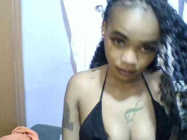 Girls-next-door webcam