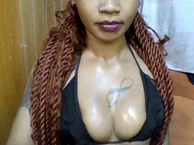 Girls-next-door webcam