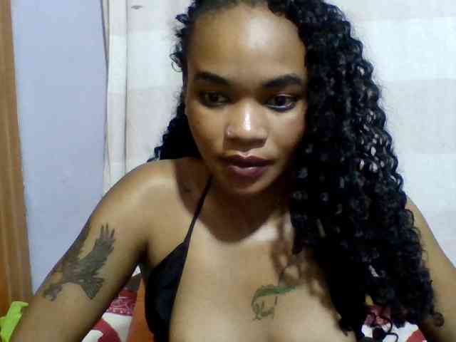 Girls-next-door webcam