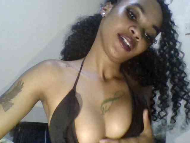 Girls-next-door webcam