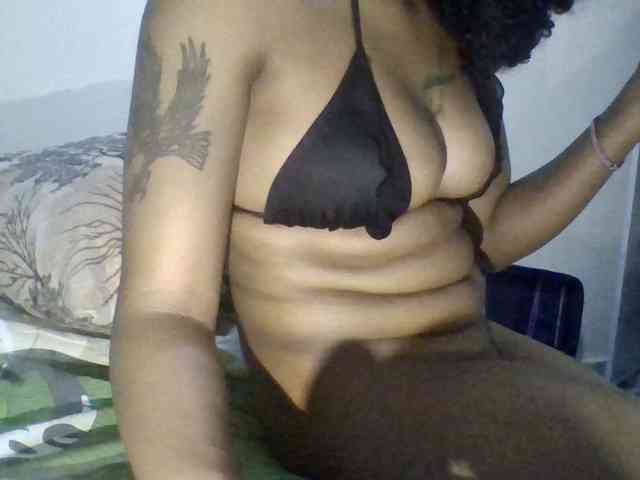 Girls-next-door webcam