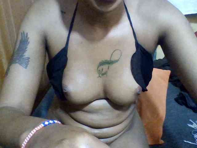 Girls-next-door webcam