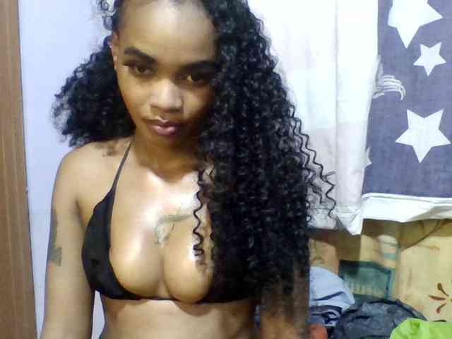 Girls-next-door webcam