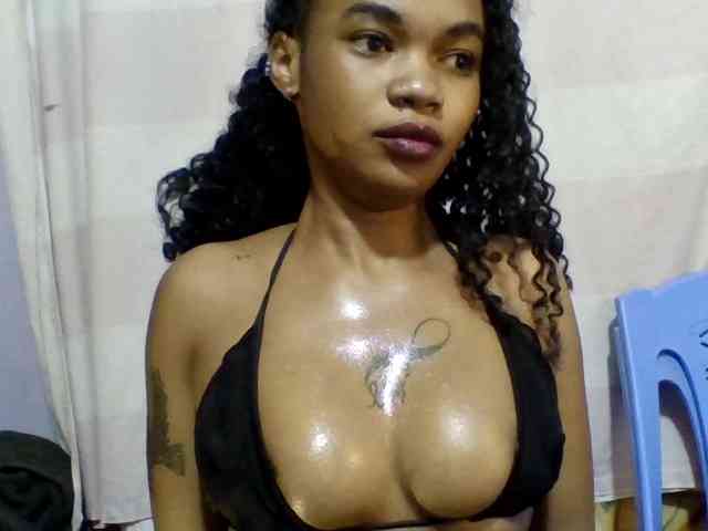 Girls-next-door webcam