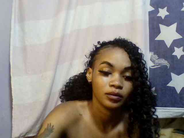 Girls-next-door webcam