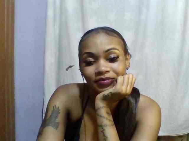 Girls-next-door webcam