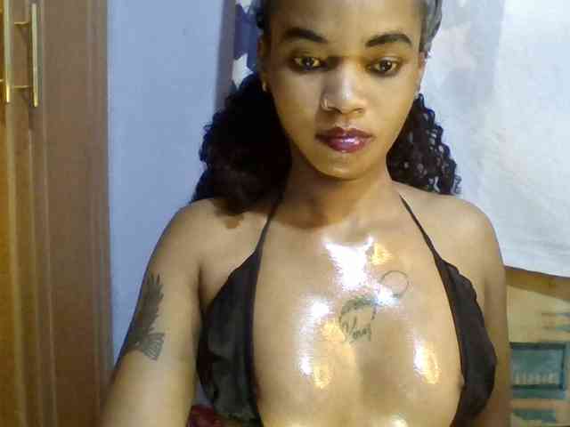 Girls-next-door webcam