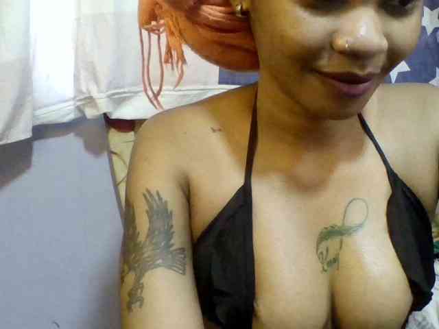 Girls-next-door webcam
