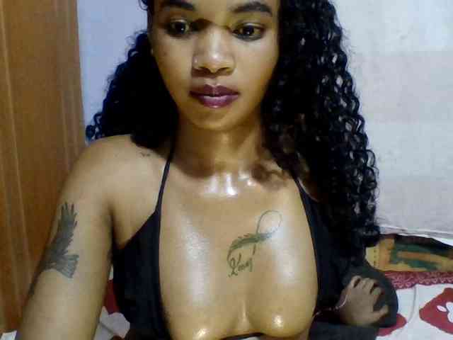 Girls-next-door webcam