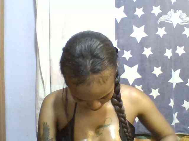 Girls-next-door webcam