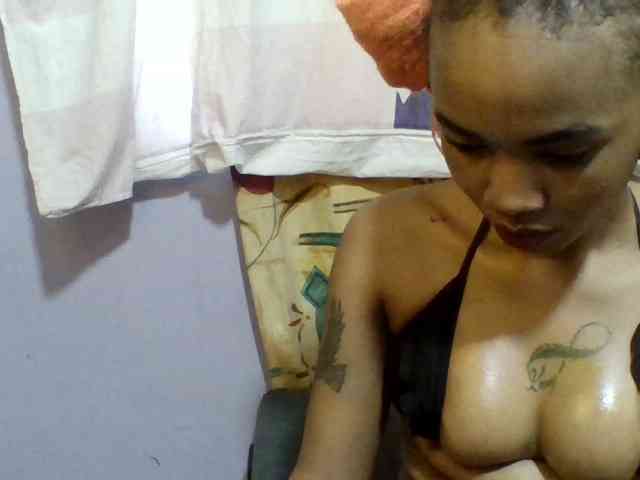 Girls-next-door webcam