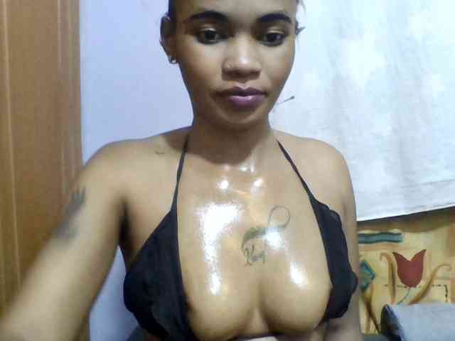 Girls-next-door webcam