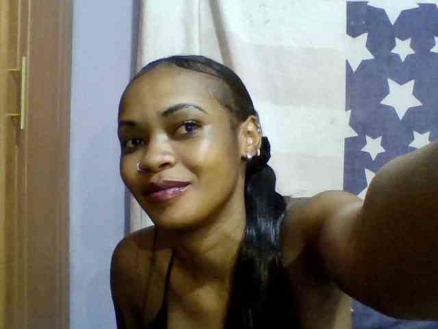 Girls-next-door webcam