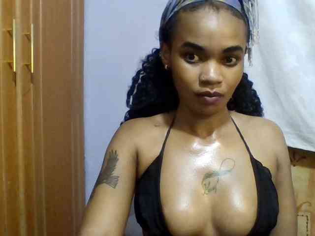Girls-next-door webcam
