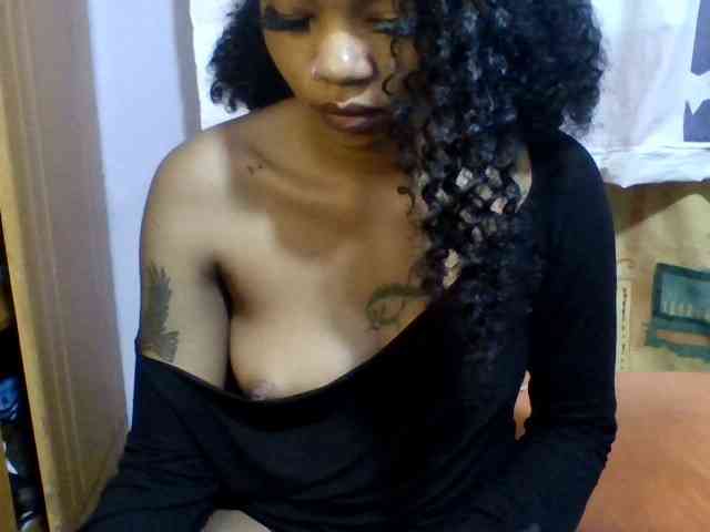Girls-next-door webcam