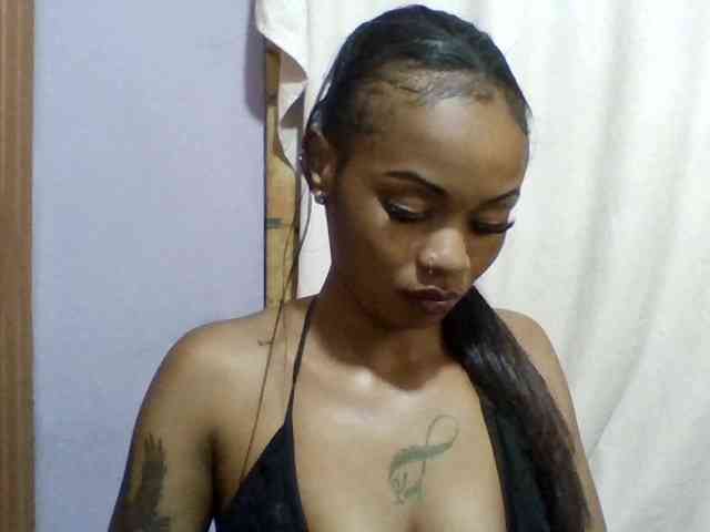 Girls-next-door webcam