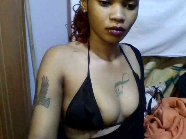 Girls-next-door webcam