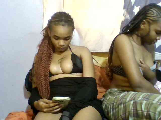 Girls-next-door webcam